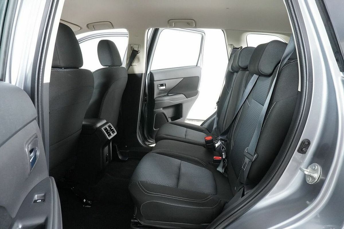 2021 Mitsubishi Outlander ES 7 Seat (AWD) ZL MY21