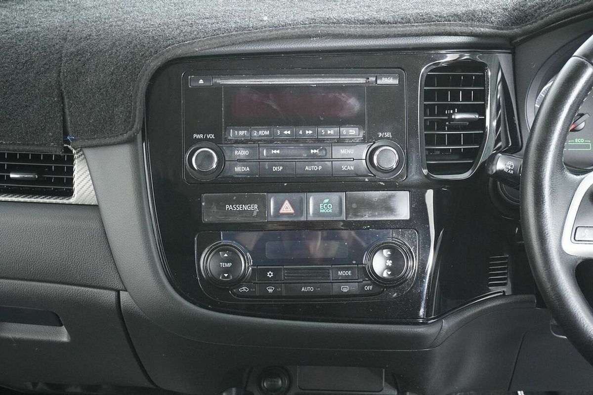 2013 Mitsubishi Outlander ES (4x2) ZJ
