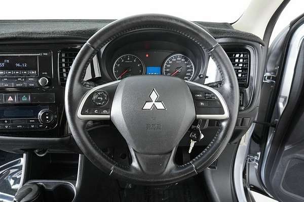 2013 Mitsubishi Outlander ES (4x2) ZJ