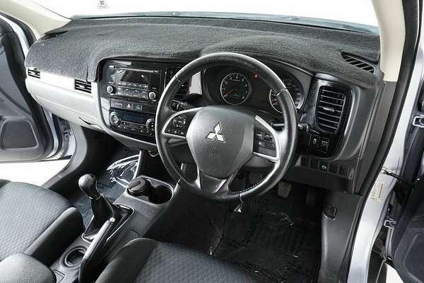 2013 Mitsubishi Outlander ES (4x2) ZJ