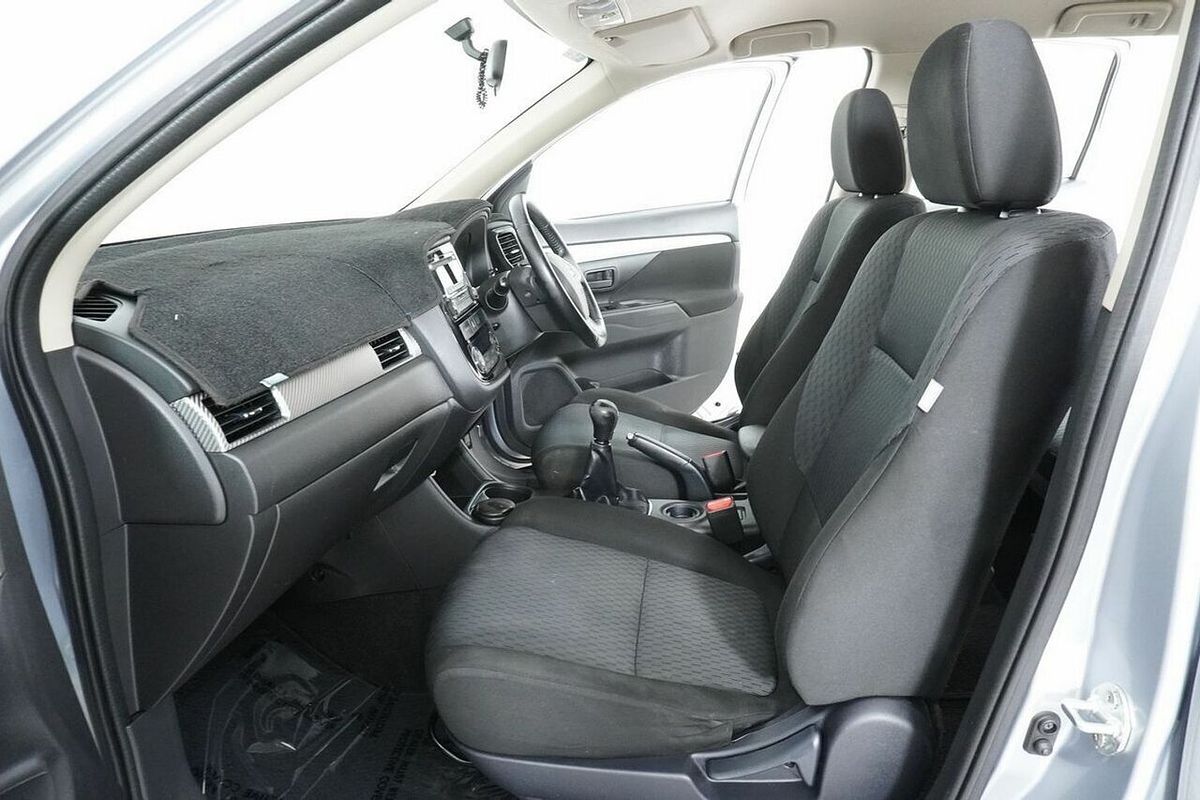 2013 Mitsubishi Outlander ES (4x2) ZJ