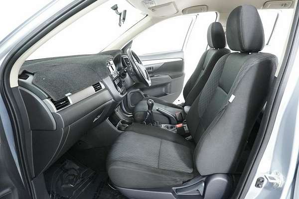 2013 Mitsubishi Outlander ES (4x2) ZJ