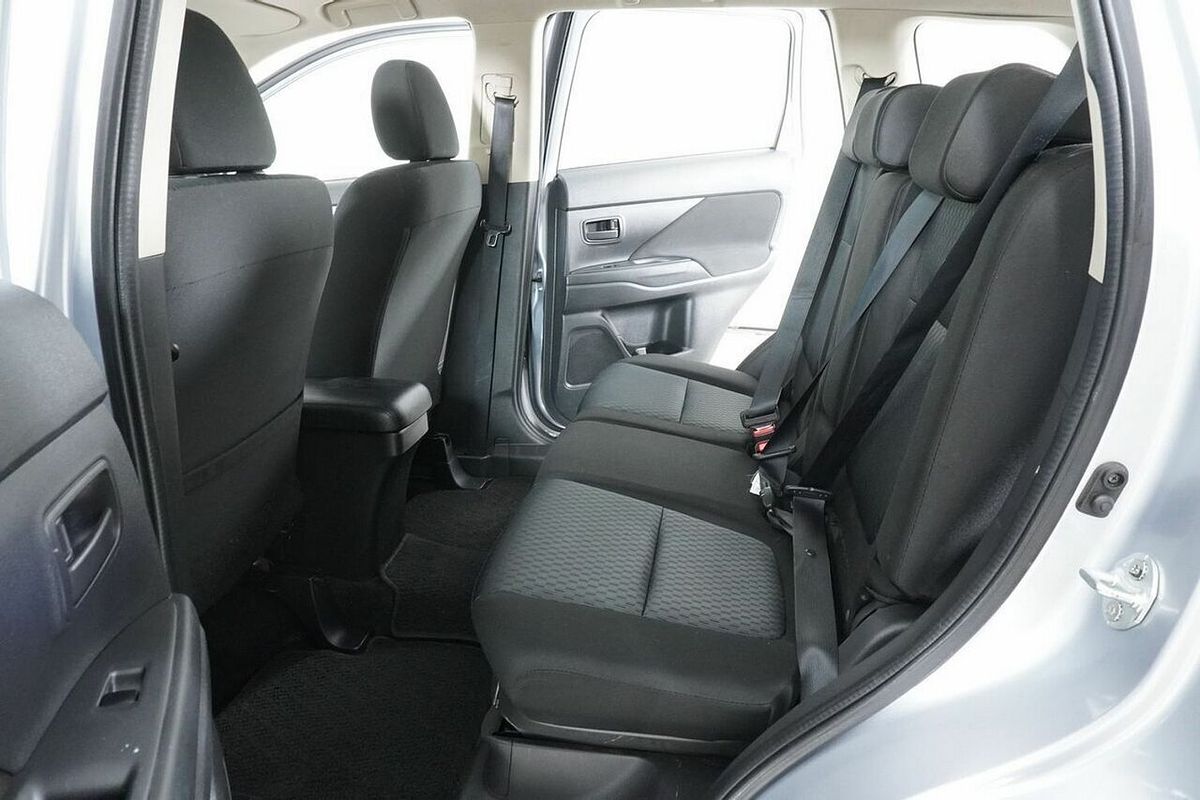 2013 Mitsubishi Outlander ES (4x2) ZJ