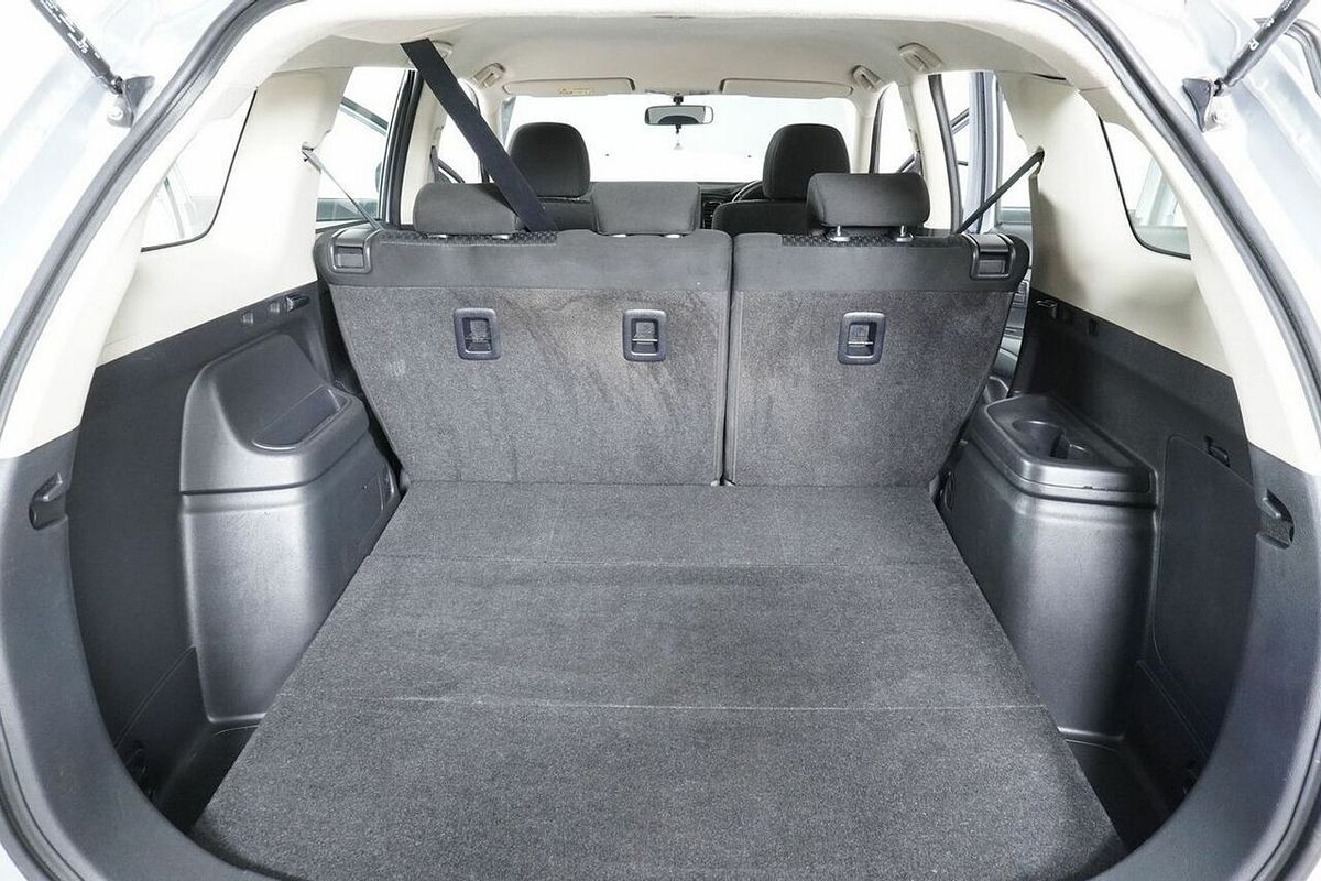 2013 Mitsubishi Outlander ES (4x2) ZJ