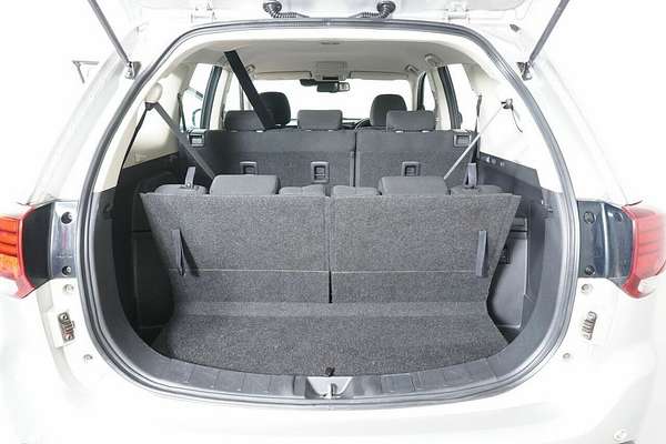 2021 Mitsubishi Outlander ES 7 Seat (AWD) ZL MY21