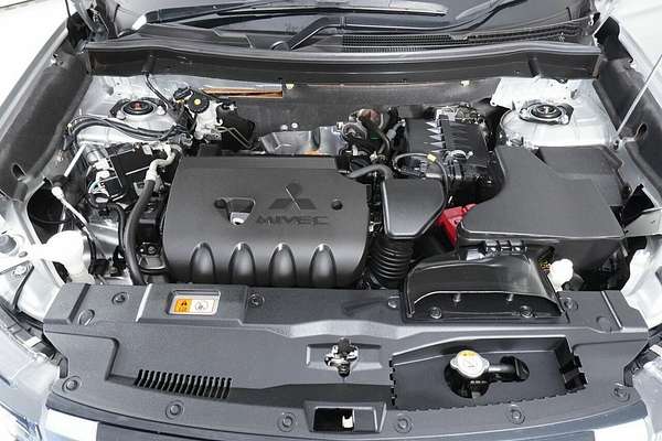 2021 Mitsubishi Outlander ES 7 Seat (AWD) ZL MY21