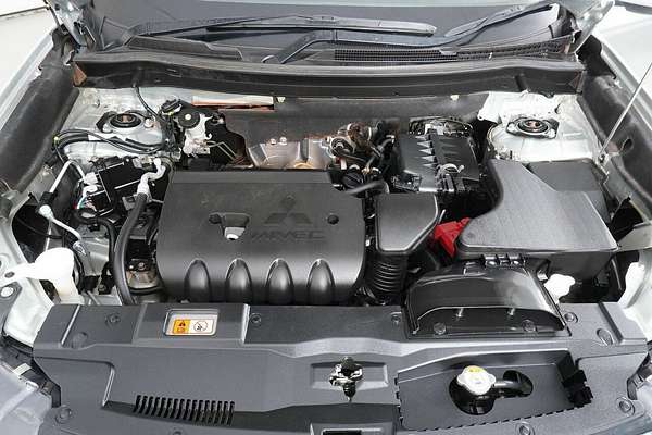 2021 Mitsubishi Outlander ES 7 Seat (AWD) ZL MY21