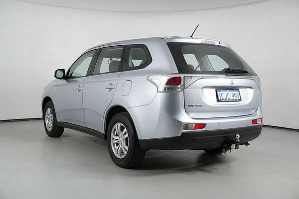 2013 Mitsubishi Outlander ES (4x2) ZJ