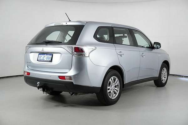 2013 Mitsubishi Outlander ES (4x2) ZJ