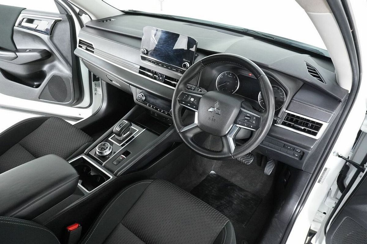 2022 Mitsubishi Outlander LS 7 Seat (AWD) ZM MY22