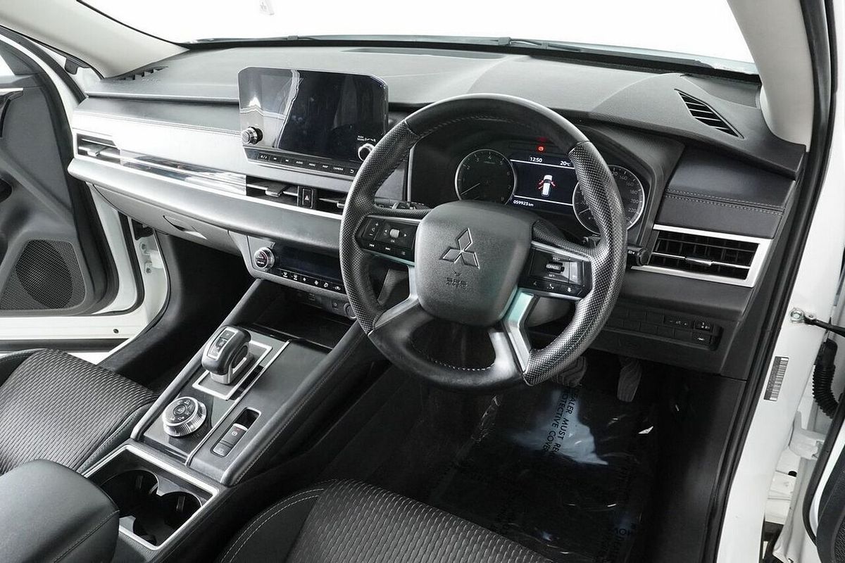 2022 Mitsubishi Outlander LS 7 Seat (AWD) ZM MY23