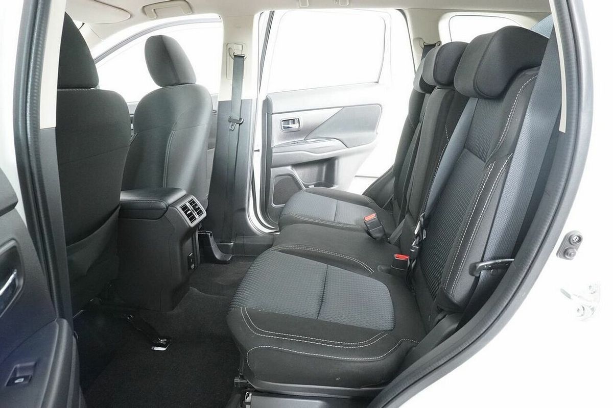 2021 Mitsubishi Outlander ES 7 Seat (2WD) ZL MY21