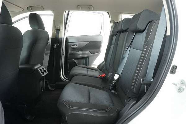 2021 Mitsubishi Outlander ES 7 Seat (AWD) ZL MY21