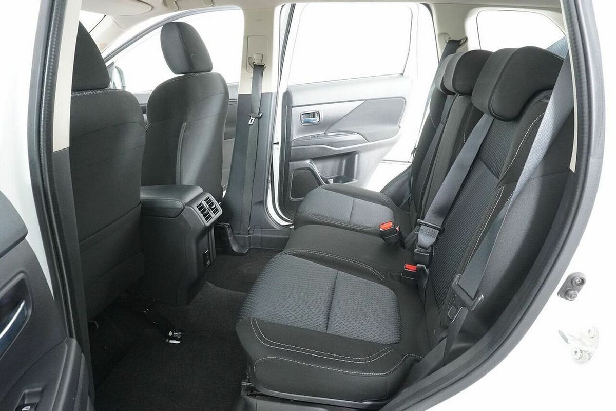 2020 Mitsubishi Outlander ES 7 Seat (AWD) ZL MY20