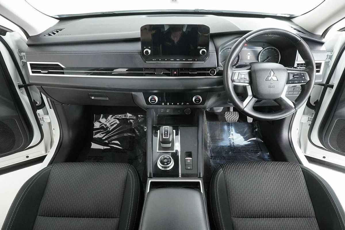 2022 Mitsubishi Outlander LS 7 Seat (AWD) ZM MY23