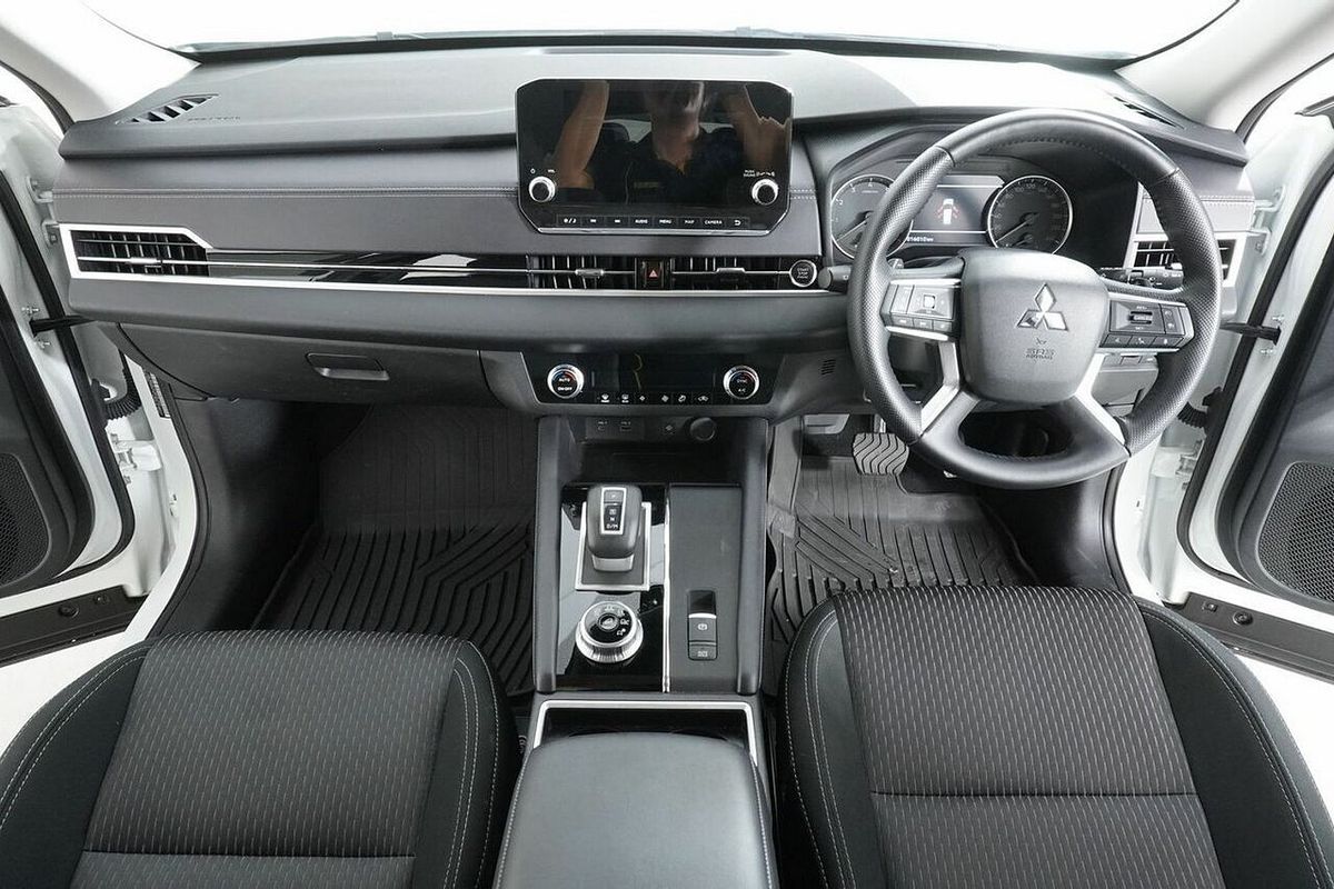 2024 Mitsubishi Outlander LS 7 Seat (2WD) ZM MY24
