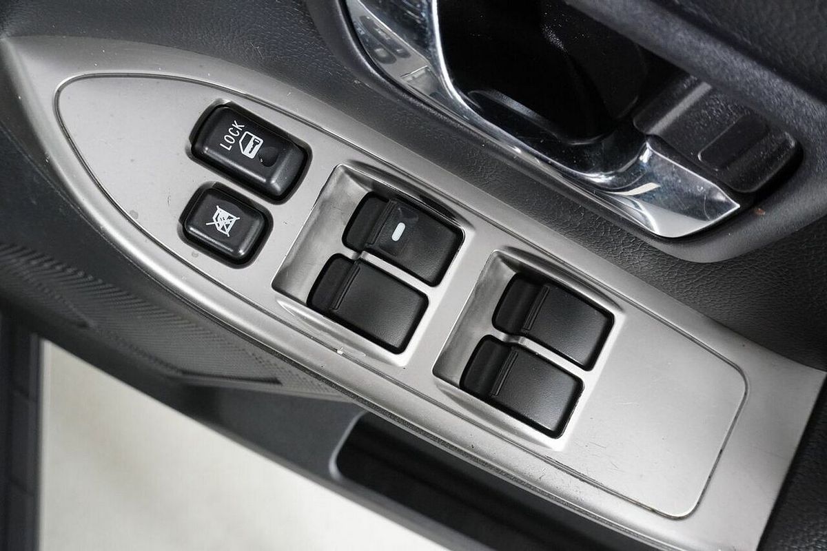 2015 Mitsubishi Pajero GLS LWB (4x4) NX MY15