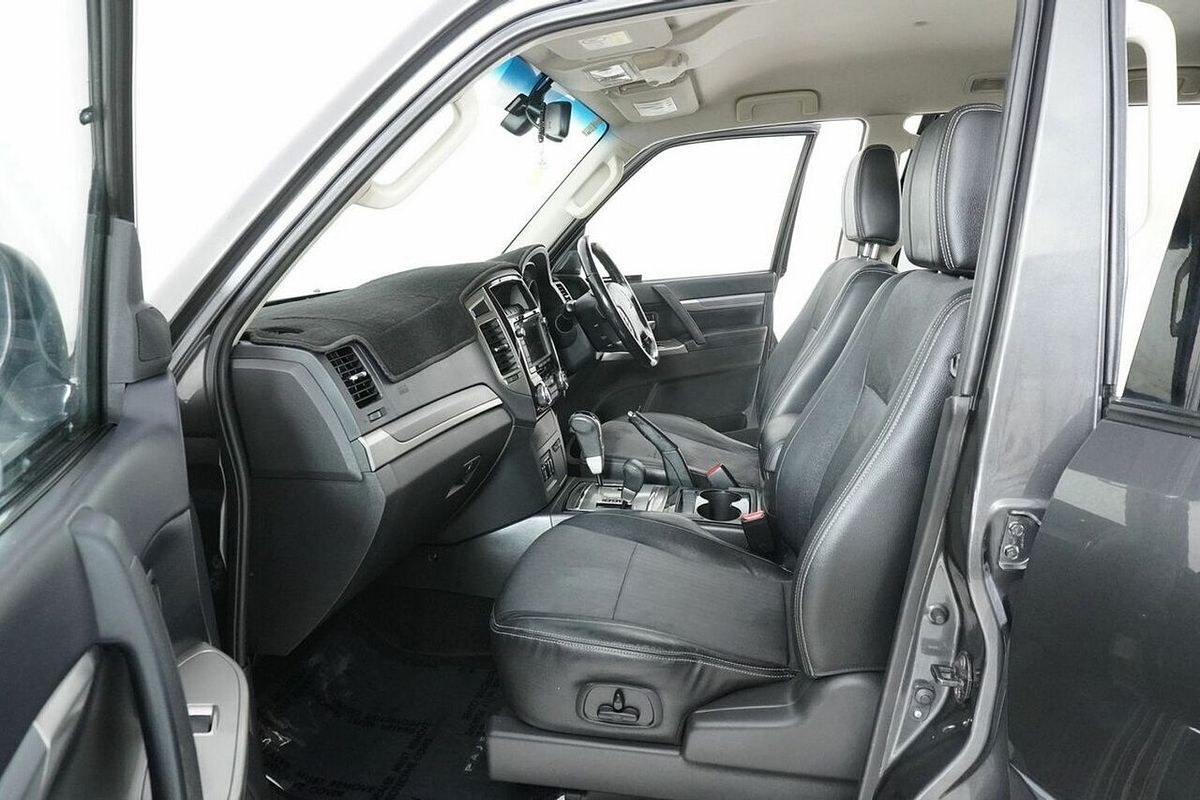2015 Mitsubishi Pajero GLS LWB (4x4) NX MY15