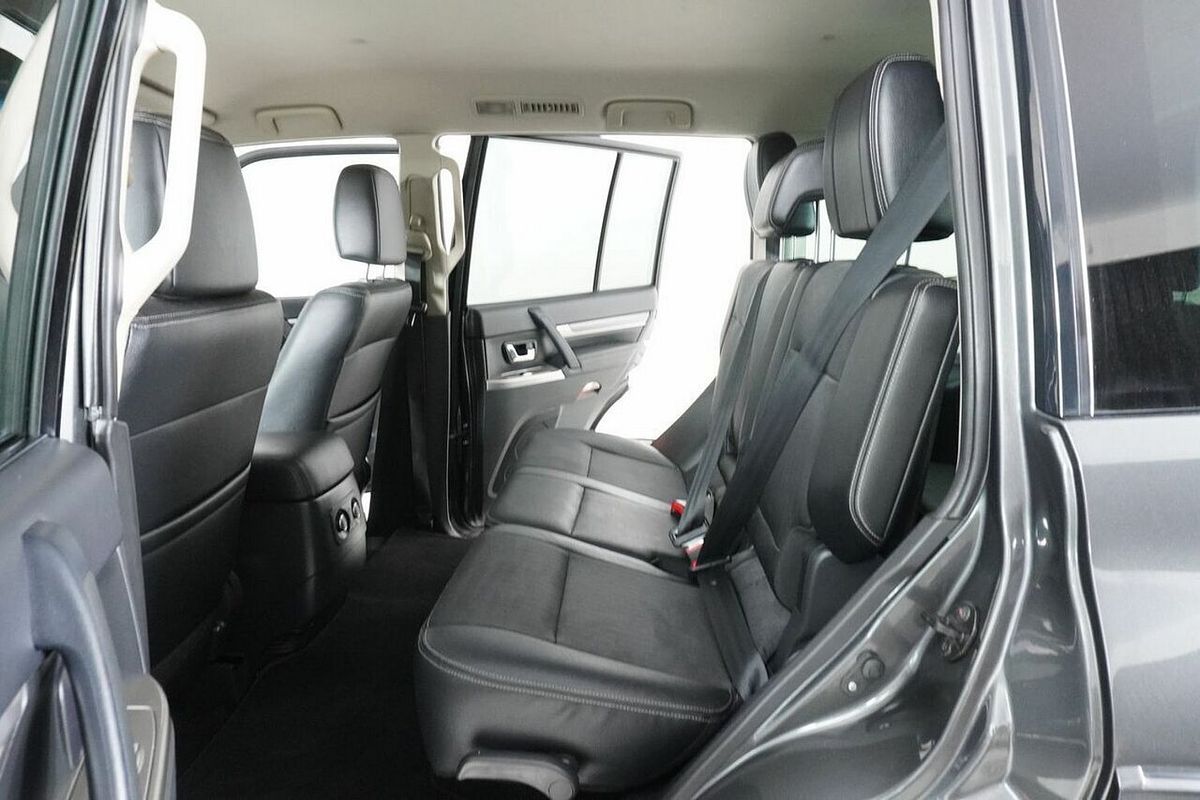 2015 Mitsubishi Pajero GLS LWB (4x4) NX MY15