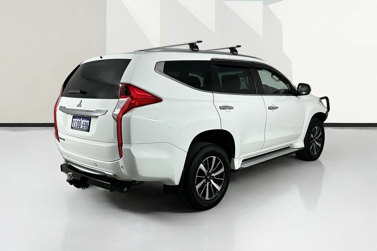 2015 Mitsubishi Pajero Sport GLX (4x4) QE