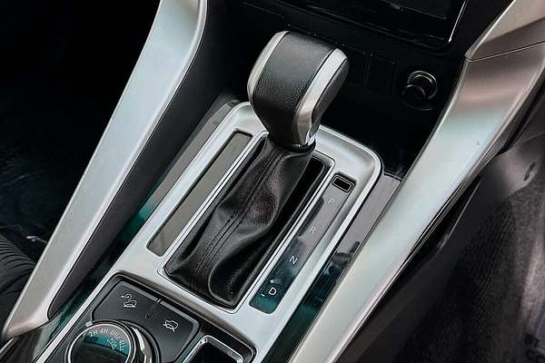 2015 Mitsubishi Pajero Sport GLX (4x4) QE