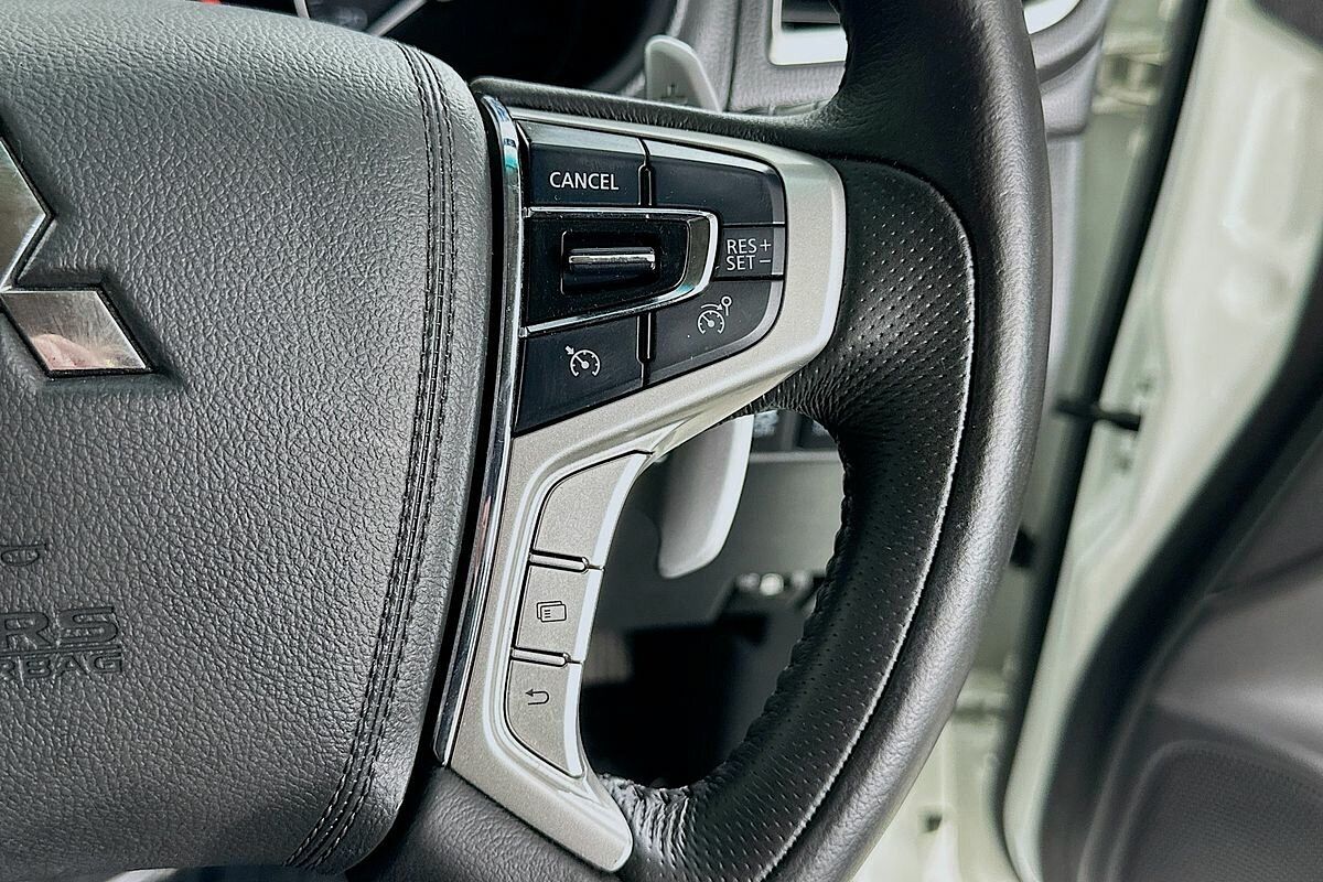 2015 Mitsubishi Pajero Sport GLX (4x4) QE