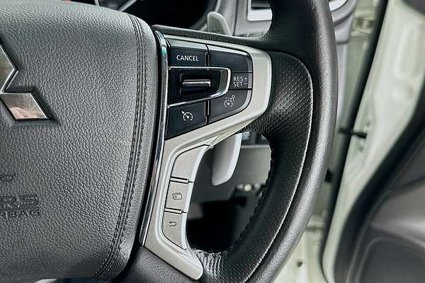 2015 Mitsubishi Pajero Sport GLX (4x4) QE