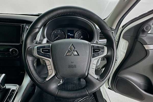 2015 Mitsubishi Pajero Sport GLX (4x4) QE