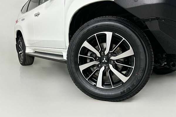 2015 Mitsubishi Pajero Sport GLX (4x4) QE