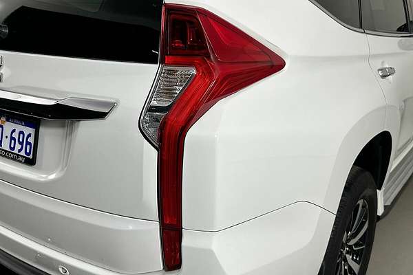 2015 Mitsubishi Pajero Sport GLX (4x4) QE