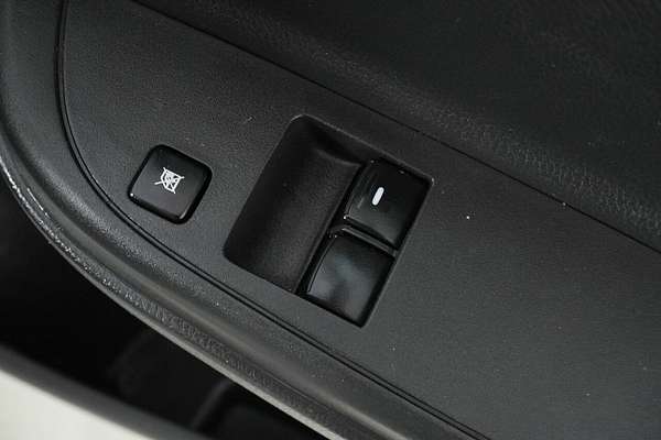 2021 Mitsubishi Triton GLX (4x2) MR MY21 4x2