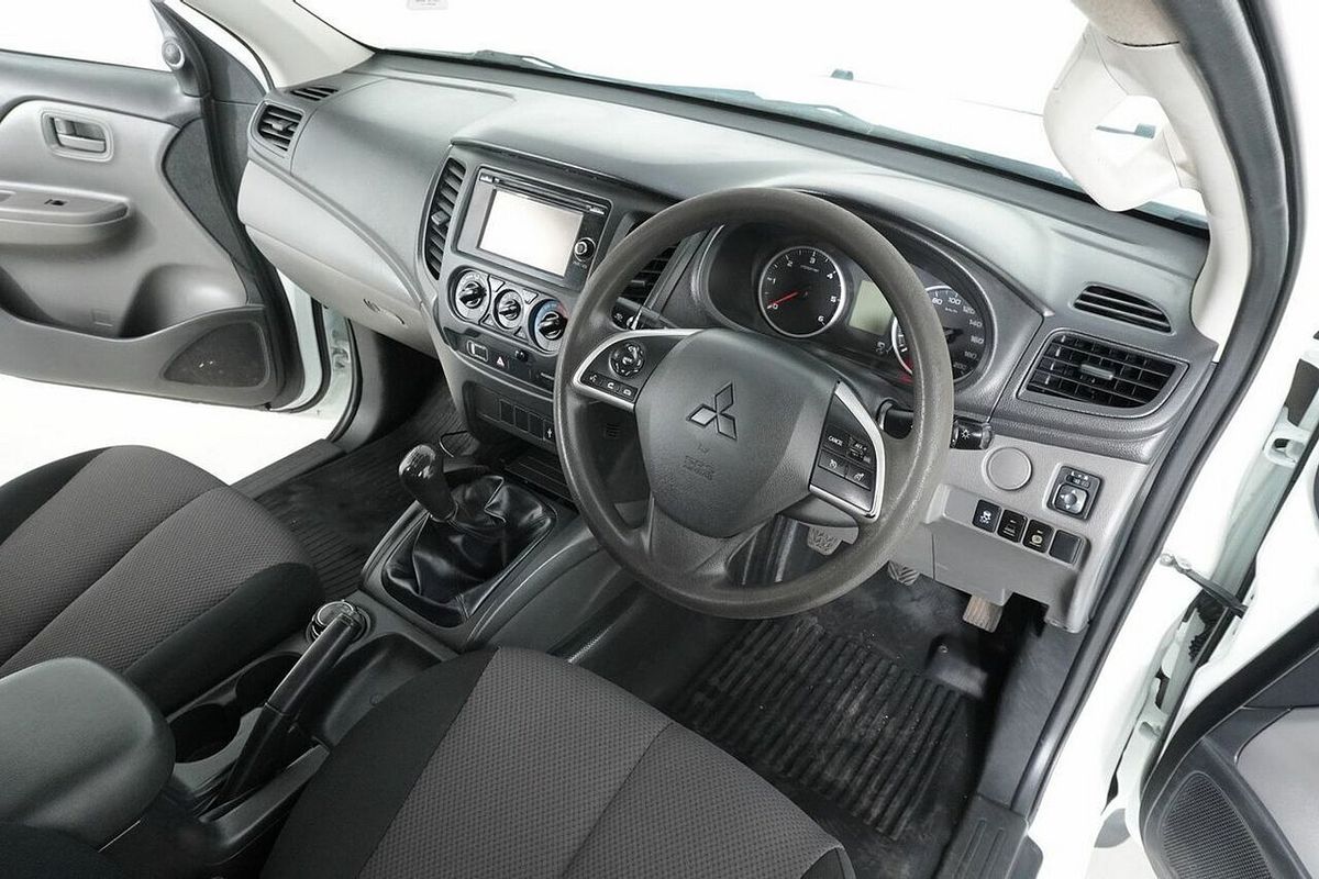 2017 Mitsubishi Triton GLX MQ MY17 Rear Wheel Drive