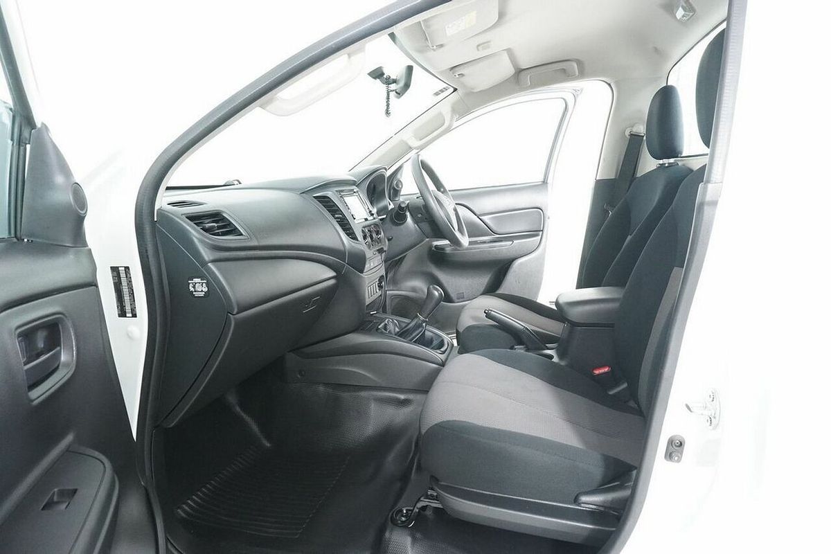 2021 Mitsubishi Triton GLX (4x2) MR MY21 4x2