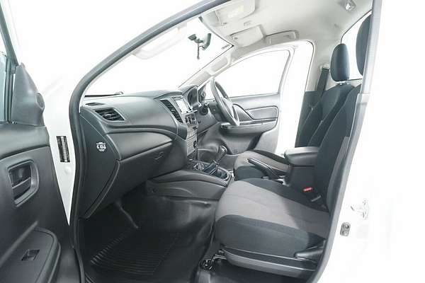 2021 Mitsubishi Triton GLX (4x2) MR MY21 4x2