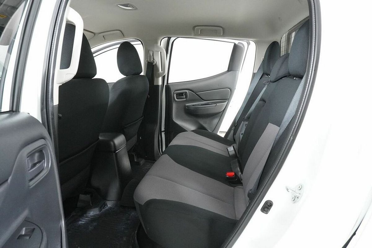 2022 Mitsubishi Triton GLX (4x2) MR MY22 4x2