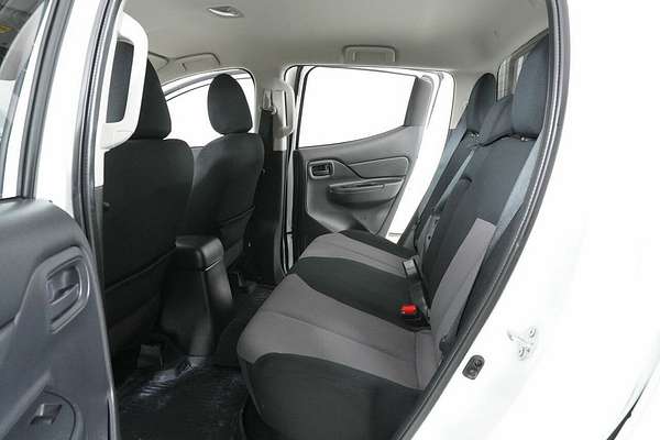 2022 Mitsubishi Triton GLX (4x2) MR MY22 4x2