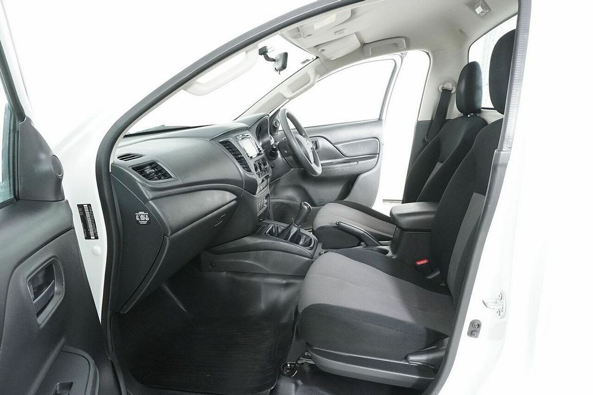 2021 Mitsubishi Triton GLX (4x2) MR MY21 4x2