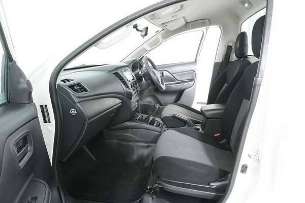 2021 Mitsubishi Triton GLX (4x2) MR MY21 4x2