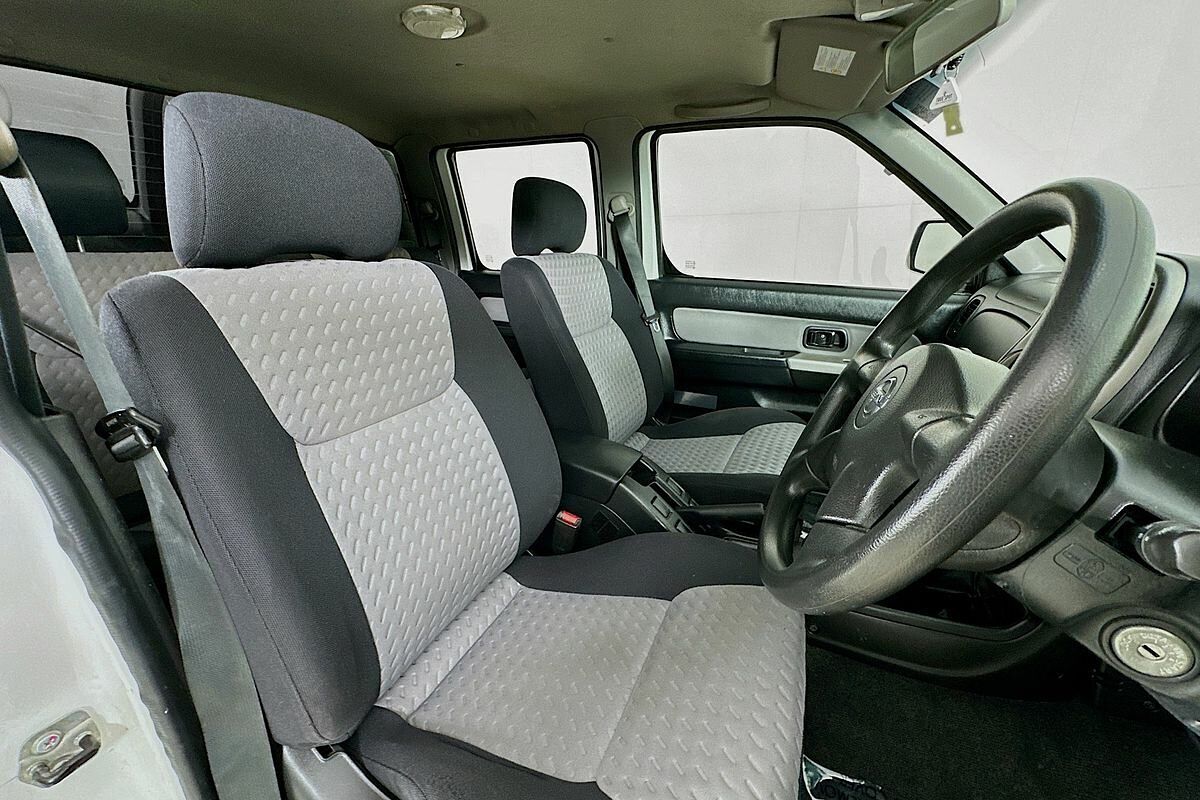 2015 Nissan Navara ST-R (4x4) D22 Series 5 4X4