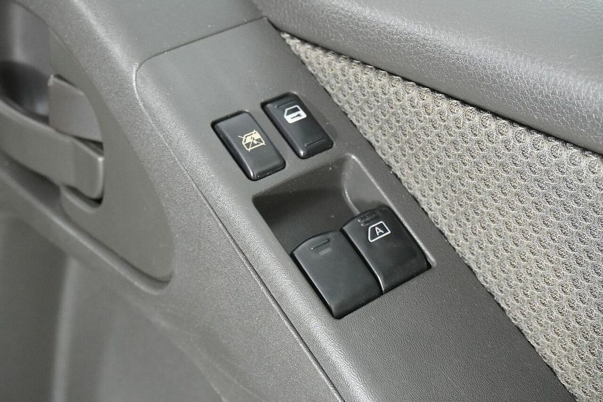 2013 Nissan Navara ST-X (4x4) D40 MY12 4X4