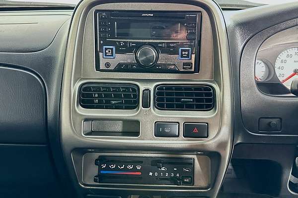 2015 Nissan Navara ST-R (4x4) D22 Series 5 4X4