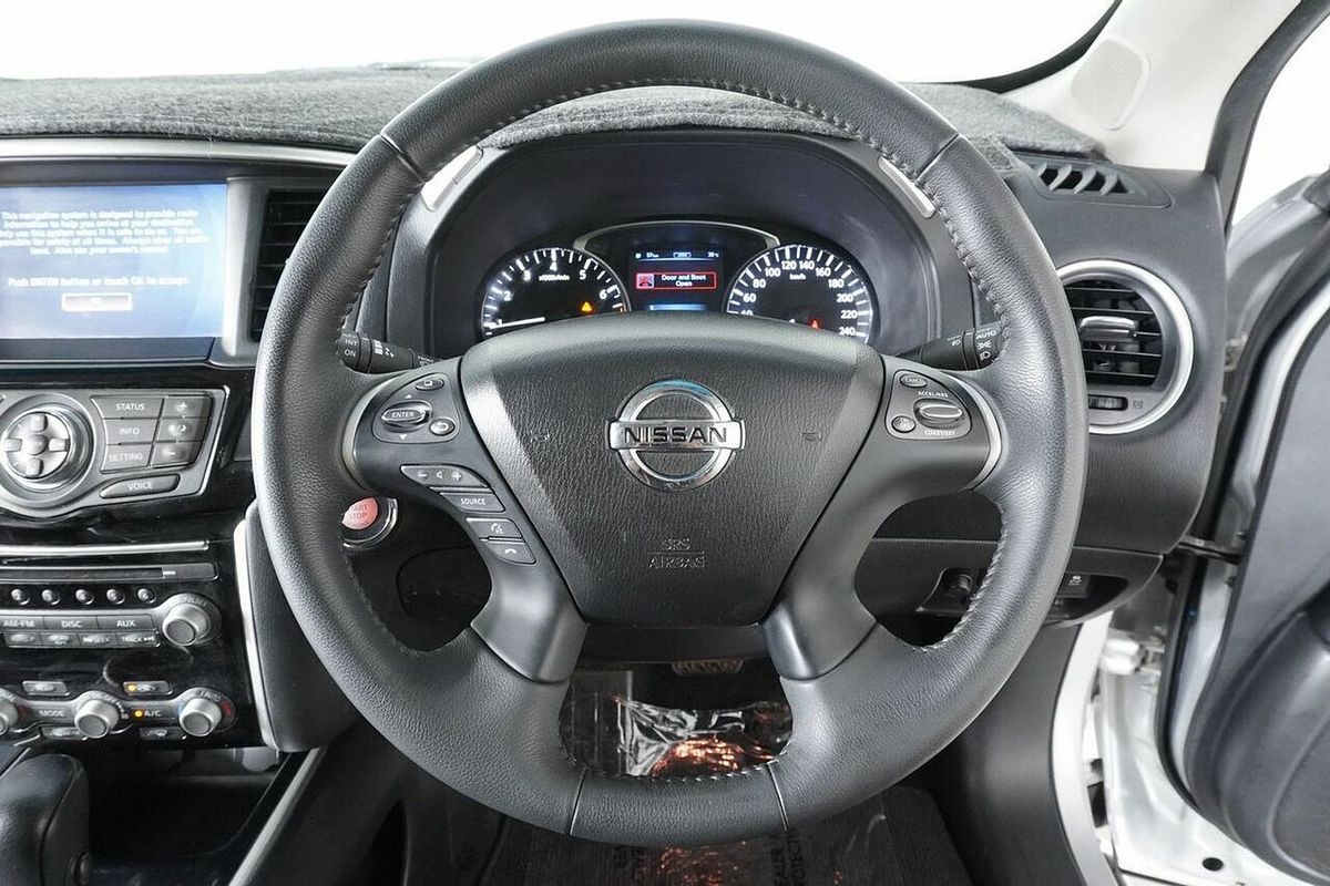 2015 Nissan Pathfinder ST-L (4x4) R52