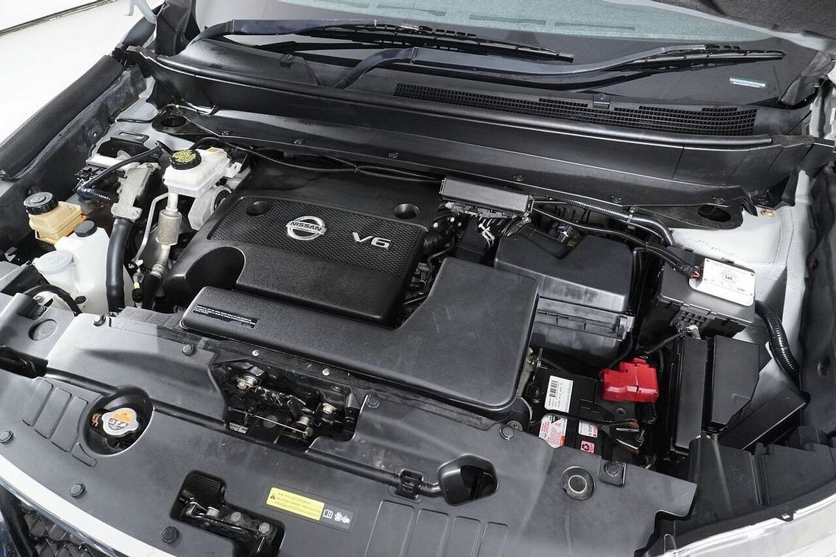 2015 Nissan Pathfinder ST-L (4x4) R52