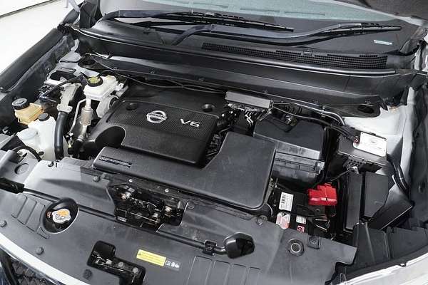 2015 Nissan Pathfinder ST-L (4x4) R52