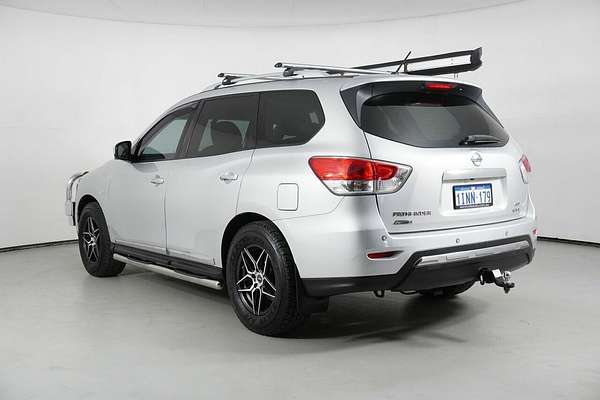 2015 Nissan Pathfinder ST-L (4x4) R52