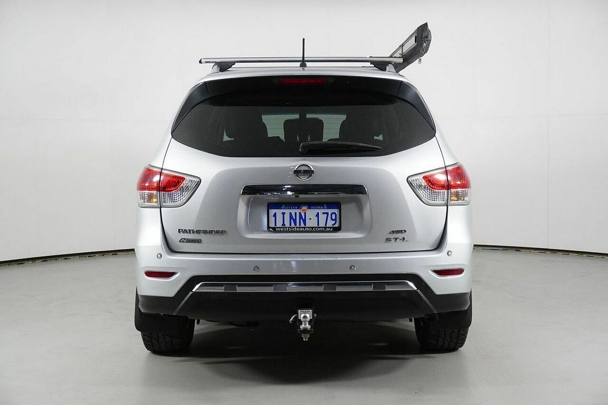2015 Nissan Pathfinder ST-L (4x4) R52