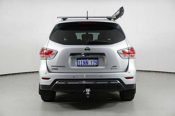 2015 Nissan Pathfinder ST-L (4x4) R52