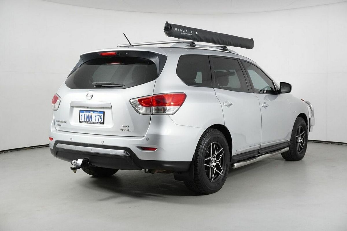 2015 Nissan Pathfinder ST-L (4x4) R52