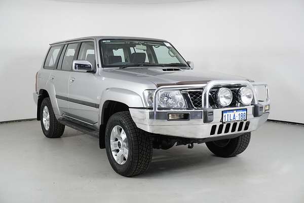 2006 Nissan Patrol ST-S (4x4)