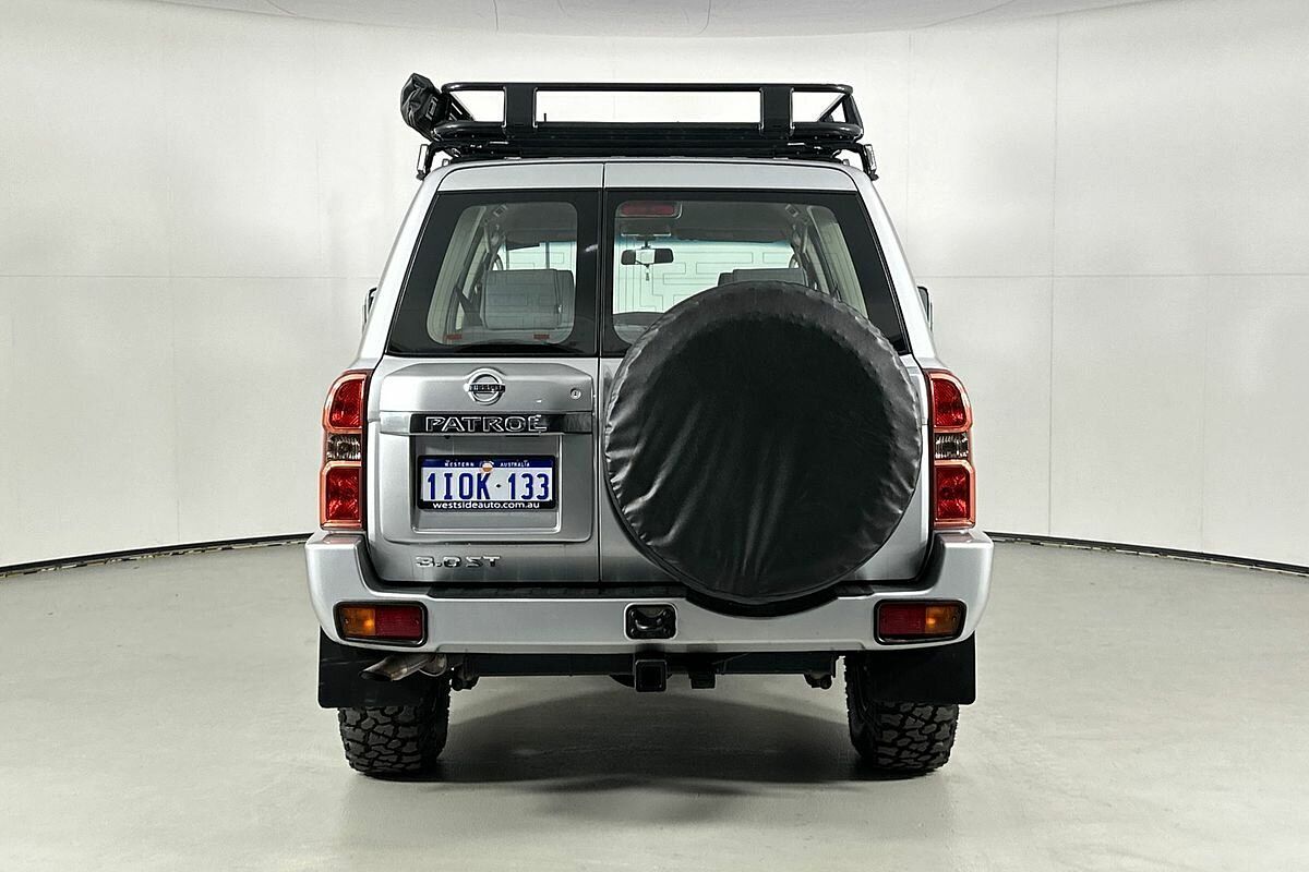 2014 Nissan Patrol ST (4x4) GU Series 9